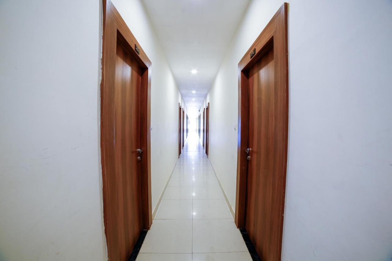 Oyo 35769 Hotel Rishabh Jhansi Exterior photo