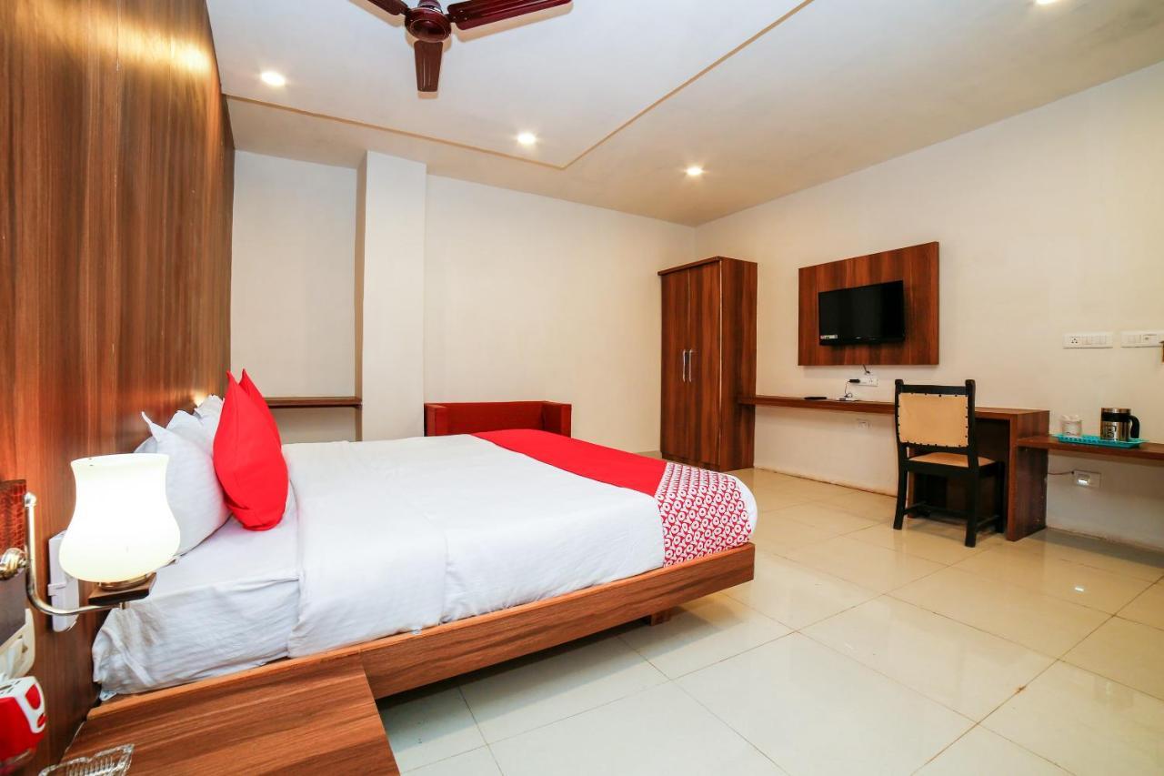 Oyo 35769 Hotel Rishabh Jhansi Exterior photo